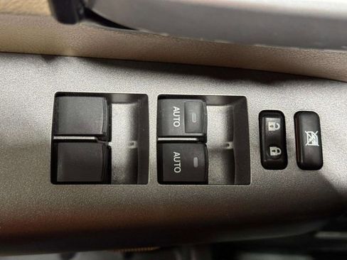 Used 2012 Toyota Sequoia Limited image 27