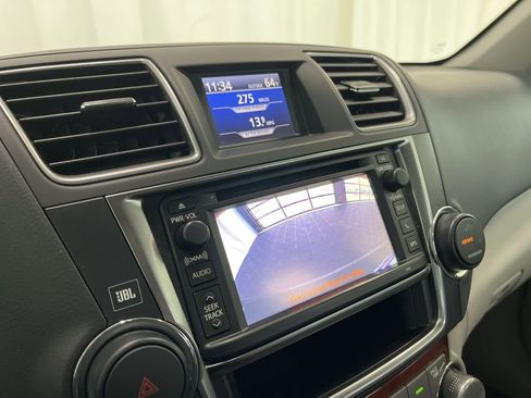 Used 2013 Toyota Highlander Limited AWD/4WD image 15