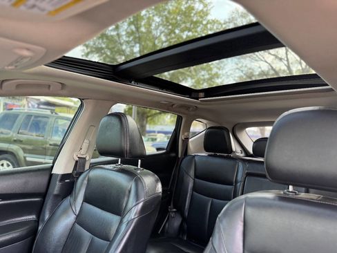Used 2019 Nissan Murano SL w/ SL Technology Package FWD image 19