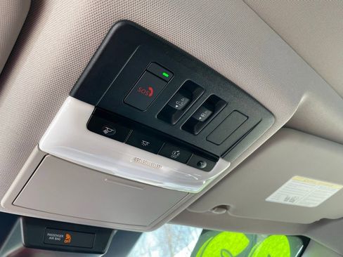 Certified 2023 Nissan Rogue SV w/ SV Premium B Package AWD/4WD image 33