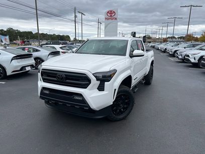 New 2025 Toyota Tacoma SR5