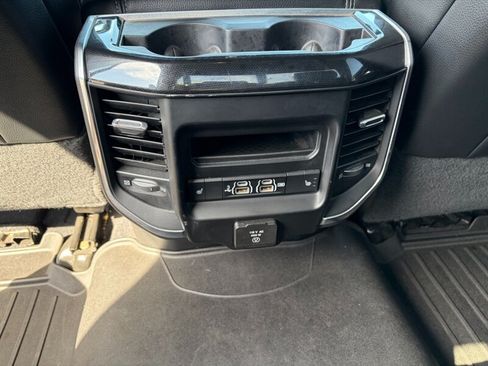 Used 2020 RAM 2500 Laramie AWD/4WD image 12
