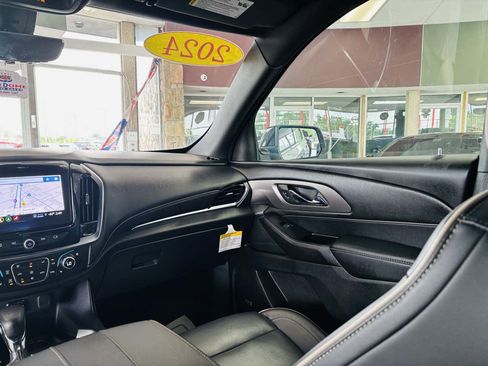 Used 2023 Chevrolet Traverse Premier w/ Redline Edition FWD image 40
