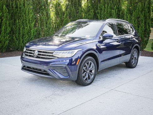 Used 2022 Volkswagen Tiguan SE AWD/4WD image 5