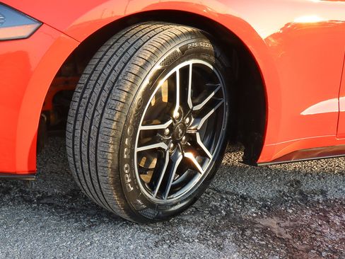 Used 2022 Ford Mustang Premium image 18