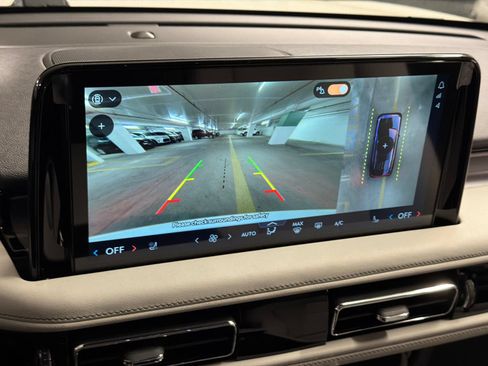 New 2026 Lincoln Aviator AWD image 30