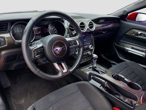 Used 2017 Ford Mustang GT w/ Black Accent Package RWD image 7