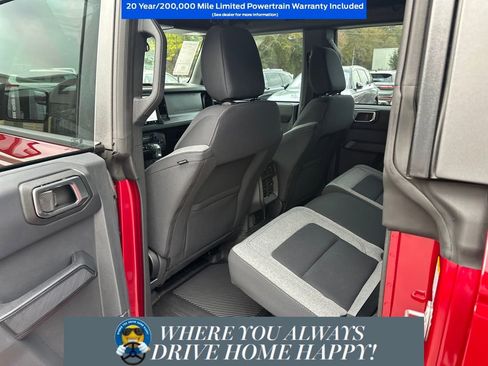 New 2025 Ford Bronco 4-Door image 25