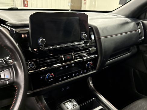 Used 2024 Nissan Pathfinder Rock Creek image 9