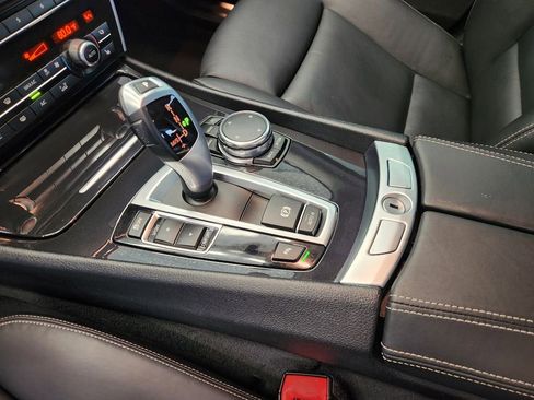 Used 2017 BMW 535i Gran Turismo image 19