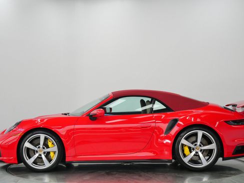 Used 2023 Porsche 911 Cabriolet AWD/4WD image 6