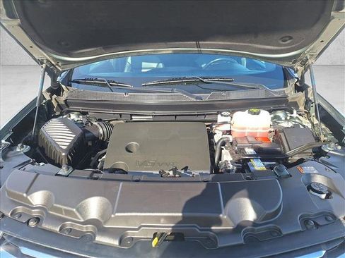 Used 2023 Chevrolet Traverse LT image 23