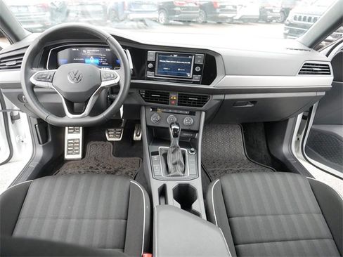 Certified 2024 Volkswagen Jetta Sport image 22