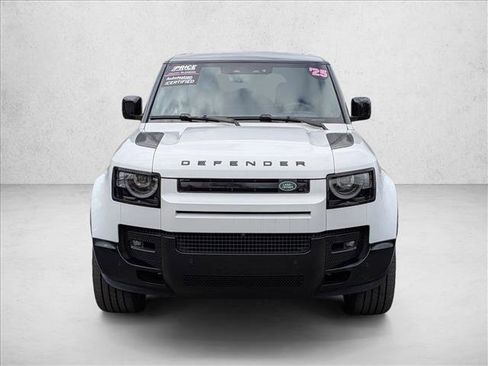 Used 2025 Land Rover Defender 110 X-Dynamic SE AWD/4WD image 2