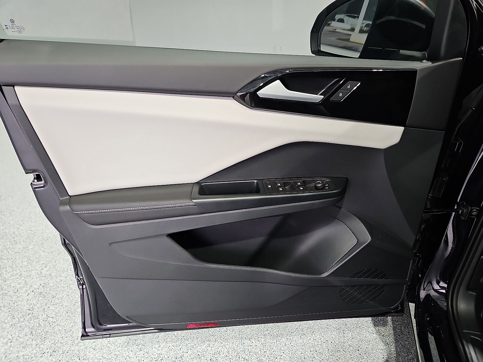 New 2027 Volkswagen Taos S FWD image 15