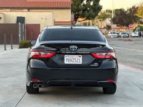 Used 2022 Toyota Camry SE w/ Audio Upgrade Package image 8