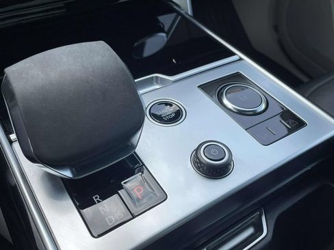 Certified 2023 Land Rover Range Rover SE AWD/4WD image 31