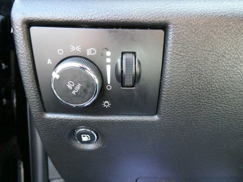 Used 2017 Jeep Grand Cherokee Laredo w/ Quick Order Package 23E image 25