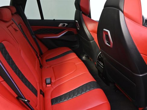 Used 2025 BMW X5 M Competition w/ Executive Package image 18
