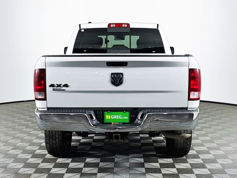 Used 2019 RAM 1500 Classic SLT image 8