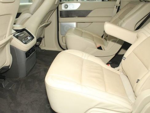 Used 2019 Lincoln Navigator Reserve w/ Cargo Package image 5