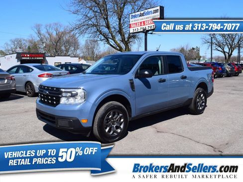 Used 2024 Ford Maverick XLT image 1