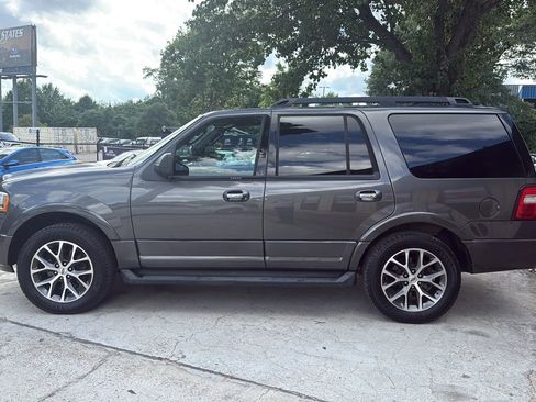 Used 2015 Ford Expedition XLT w/ Equipment Group 202A RWD image 7