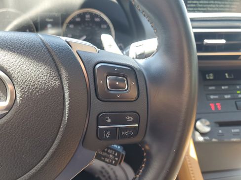 Used 2022 Lexus RC 300 image 18