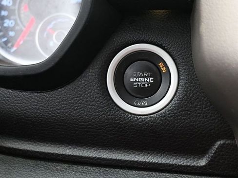 Used 2019 RAM 1500 Laramie AWD/4WD image 24
