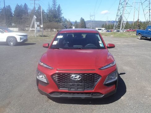 Used 2021 Hyundai Kona SE image 2