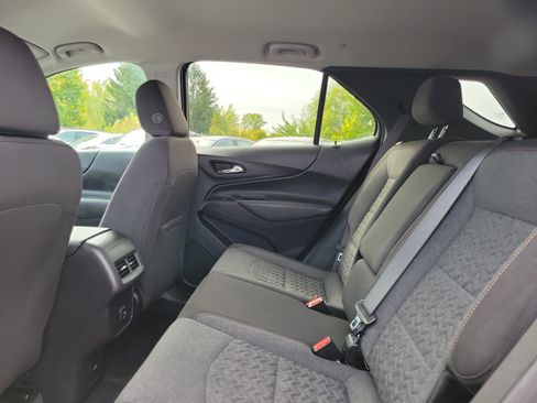 Used 2024 Chevrolet Equinox LT image 11