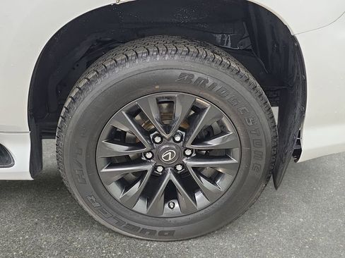 Used 2020 Lexus GX 460 Premium w/ Premium Package AWD/4WD image 30
