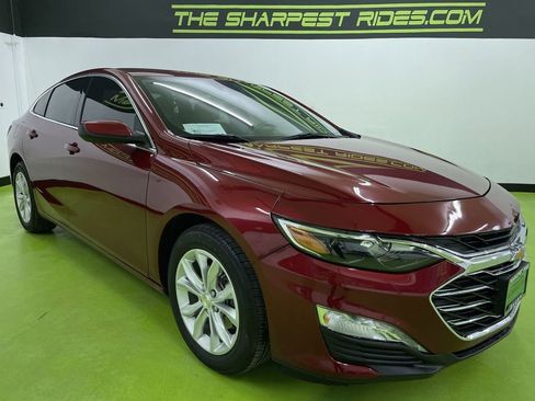 Used 2023 Chevrolet Malibu LT image 2