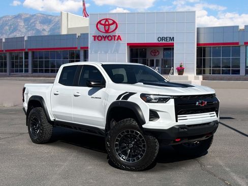 Used 2023 Chevrolet Colorado ZR2 w/ ZR2 Convenience Package III AWD/4WD image 1