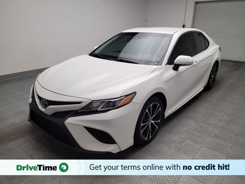 Used 2018 Toyota Camry SE w/ Convenience Package image 1