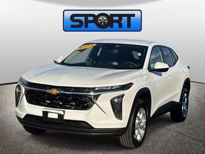 Used 2025 Chevrolet Trax LS w/ LS Convenience Package