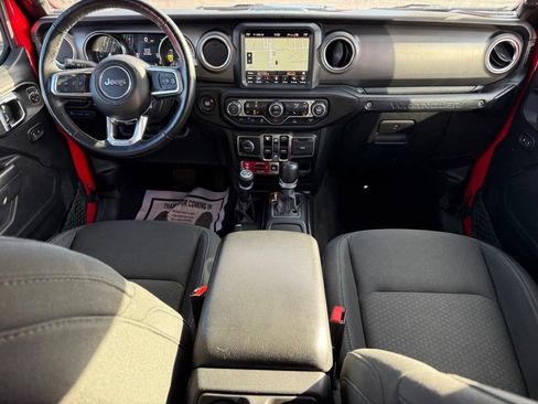 Used 2022 Jeep Wrangler Unlimited Rubicon 4xe w/ Cold Weather Group AWD/4WD image 14