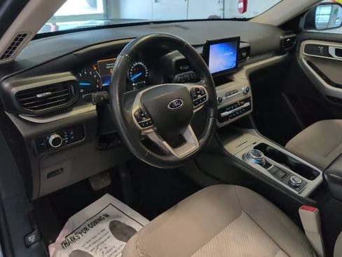 Certified 2023 Ford Explorer XLT AWD/4WD image 10