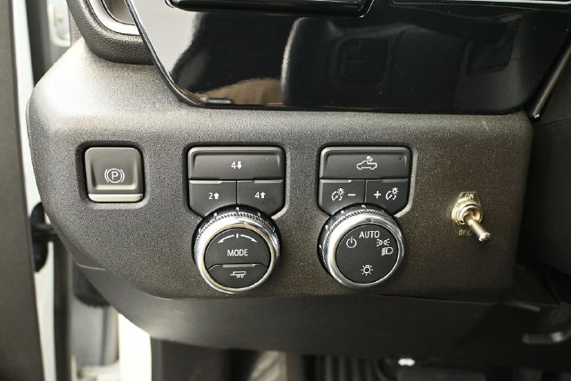 Used 2024 GMC Sierra 2500 SLE AWD/4WD image 23