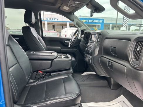 Used 2023 Chevrolet Silverado 1500 Custom AWD/4WD image 32