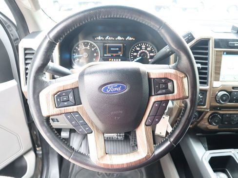 Used 2017 Ford F150 XLT w/ Equipment Group 302A Luxury AWD/4WD image 29