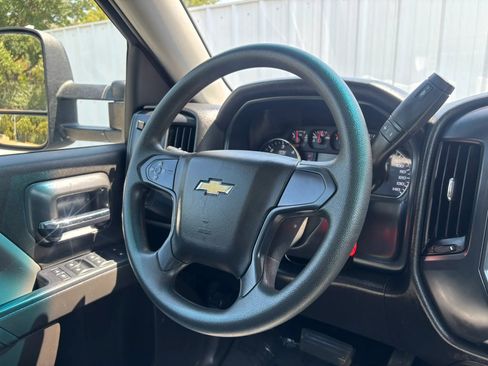 Used 2017 Chevrolet Silverado 1500 W/T w/ Trailering Package RWD image 12