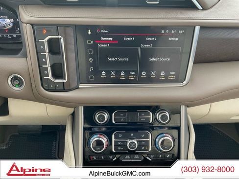 Used 2023 GMC Yukon Denali w/ Advanced Technology Package image 11
