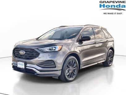 Used 2022 Ford Edge SE w/ Black Appearance Package