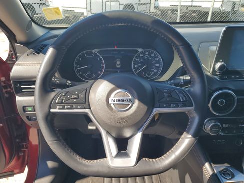 Certified 2021 Nissan Sentra SR w/ SR Premium Package image 17