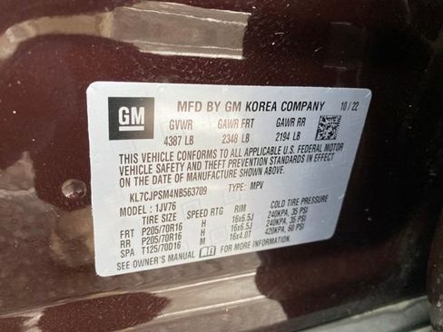 Used 2022 Chevrolet Trax LT w/ LT Convenience Package image 23