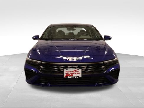 Used 2025 Hyundai Elantra SEL FWD image 6