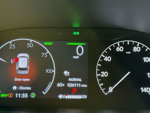 Used 2023 Honda CR-V Sport Touring image 10