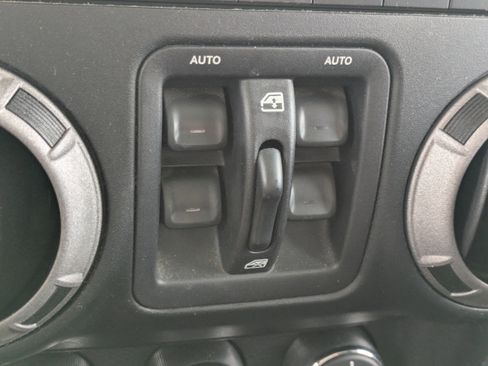 Used 2015 Jeep Wrangler Unlimited Sport w/ Quick Order Package 23S image 23