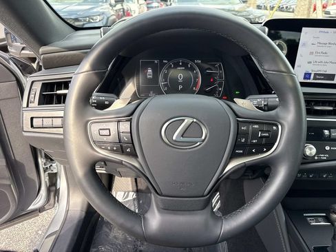 Used 2025 Lexus ES 350 w/ Premium Package FWD image 44